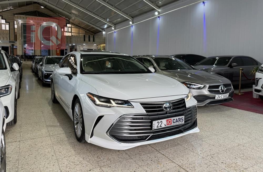 تويوتا أفالون